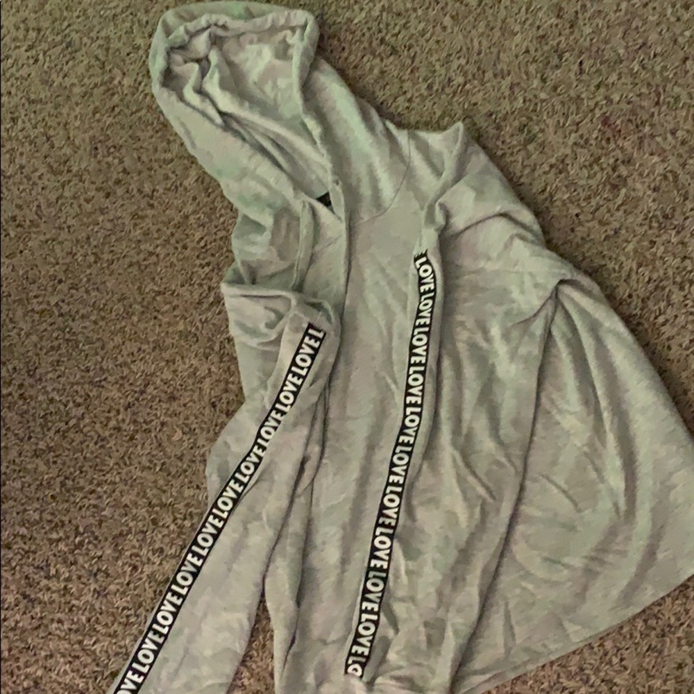 Cropped hoodie